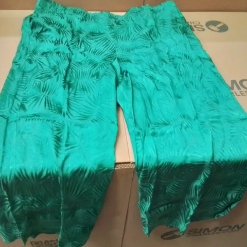BOXED BRAND NEW APPROXIMATELY 32 JD WILLIAMS SATIN WEDDING LEG TROUSERS GREEN SIZE 24