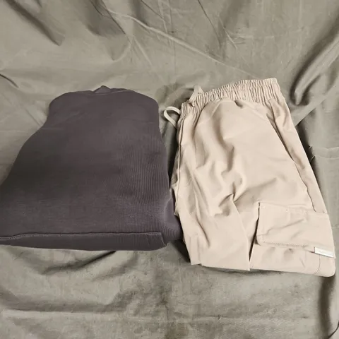 CLOSURE LONDON RELAXED FIT HOOY & RIPSTOP PANTS SET IN CHARCOAL/STONE SIZE M