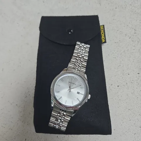 SEKONDA STAINLESS STEEL WATCH