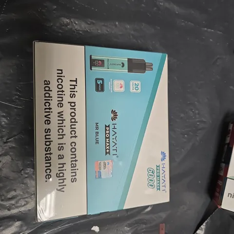 HAYATT PRO MAX+ NICOTINE E-CIGARETTE KIT – 6000 PUFF, 5 PODS