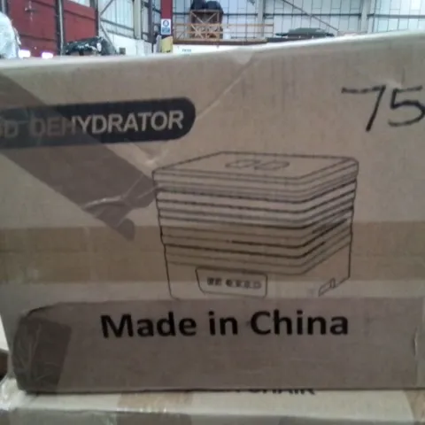 BOXED FOOD DEHYDRATOR 