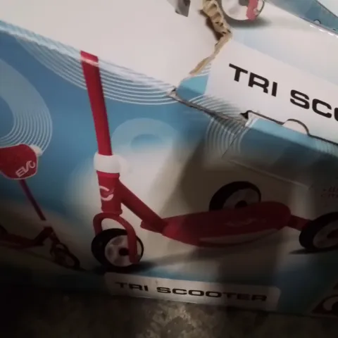 BOXED TRIM SCOOTER PINK