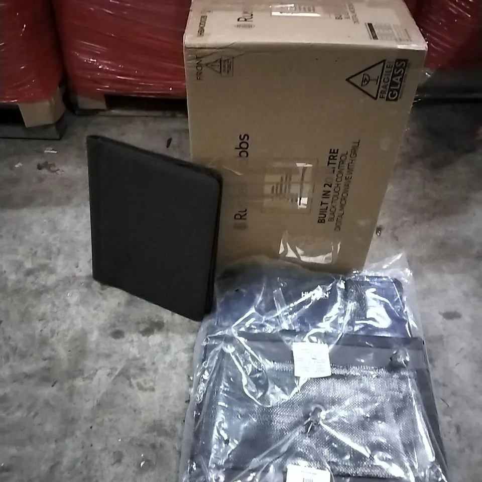 PALLET OF HOUSEHOLD ITEMS TO INCLUDE RUSSELL HOBBS DIGITAL MICROWAVE, HULKEN BAG, CARD HOLDER AND OTHER ASSORTED ITEMS....