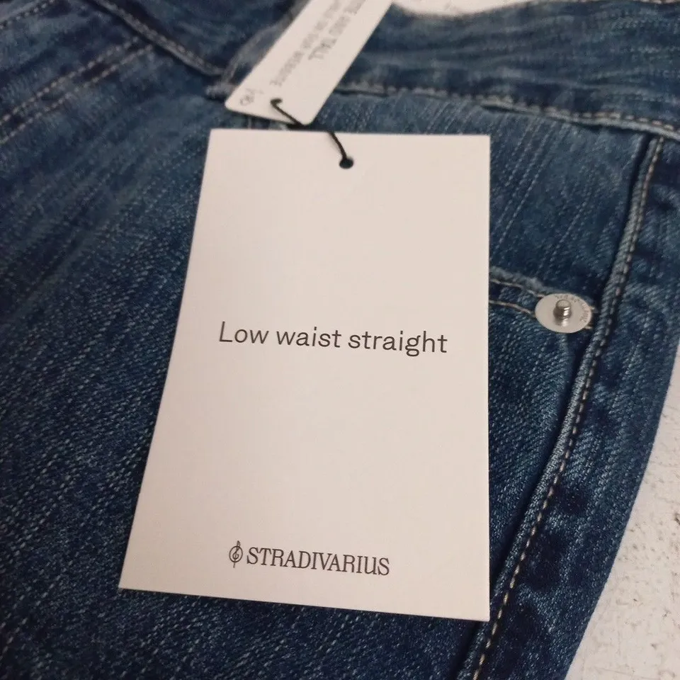 STRADIVARIUS LOW WAIST STRAIGHT JEANS – WOMEN'S DENIM, UK 8 (EU 36)