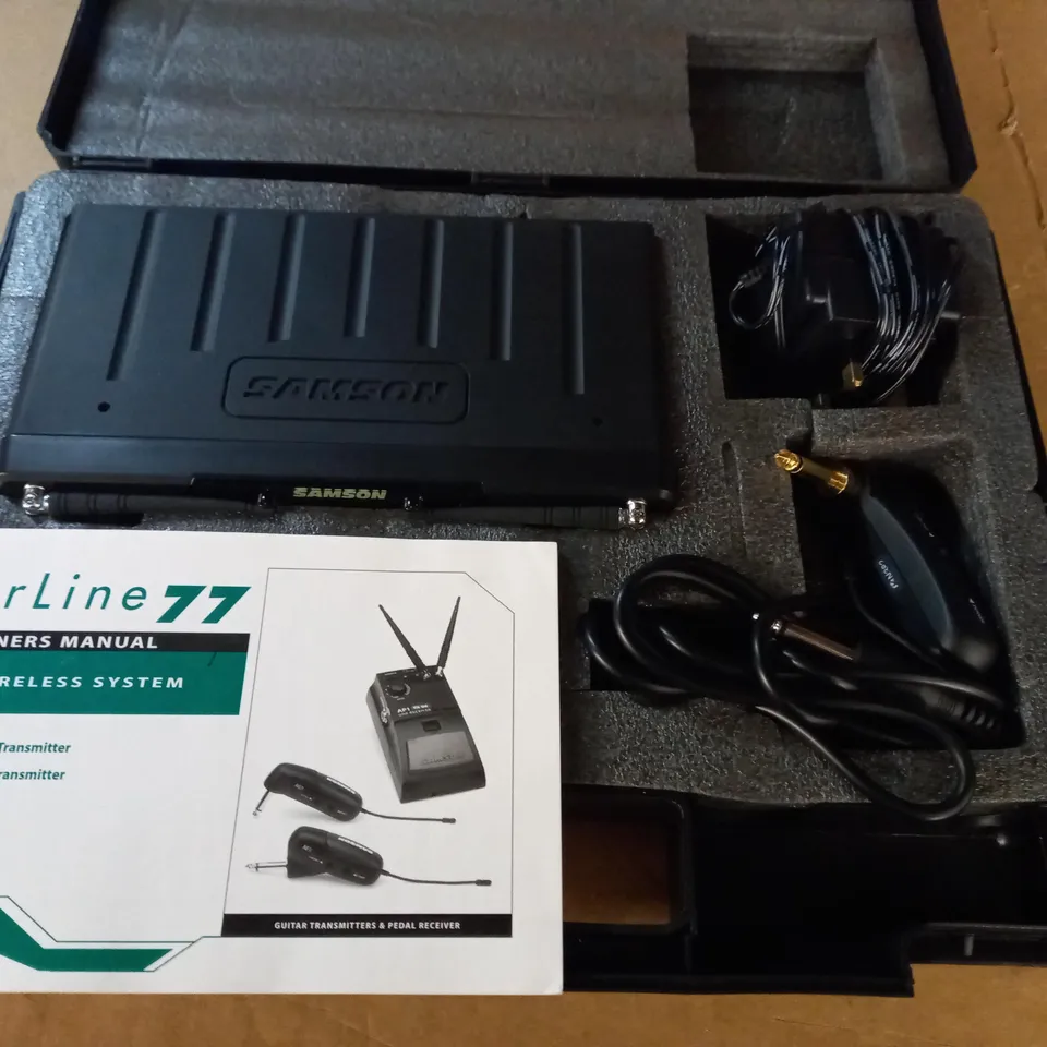 BOXED AIRLINE 77 UHF TRUE DIVERSITY WIRELESS SYSTEM