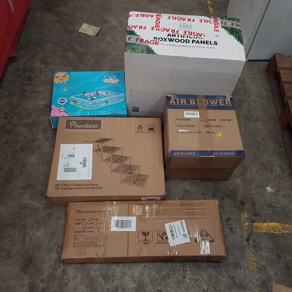 PALLET OF ASSORTED ITEMS INCLUDING: ARTIFICIAL BOXWOOD PANELS, AIR BLOWER, FOLDABLE DOG RAMP, INFLATABLE SWIMMING POOL, BED RAIL GUARD ECT