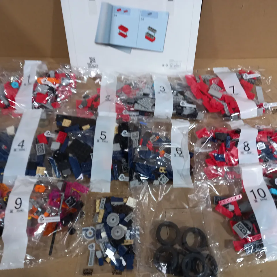 BOXED LEGO TRANSFORMERS OPTIMUS PRIME 10302 RRP £149