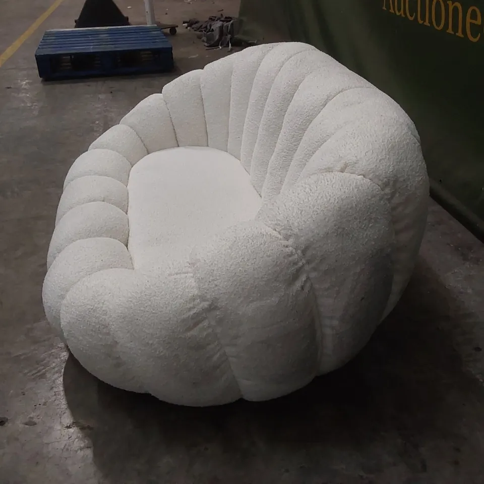 QUALITY DESIGNER EVINS SOFA