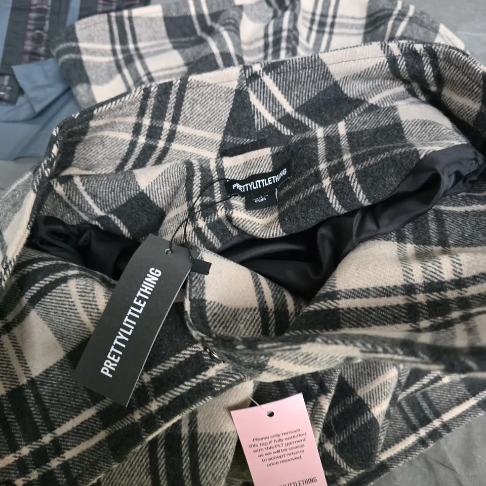 PRETTYLITTLETHING WOMEN’S BEIGE & BLACK PLAID WOOL-BLEND COAT