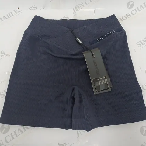 BO+TEE BATCH SHORTS, NAVY - SIZE M