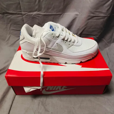 NIKE AIR MAX 90 TRAINERS IN WHITE - 9