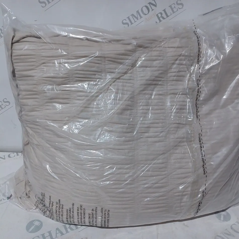 SUPERSOFT BY COZEE HOME TEXTURED STRIPE DUVET SET - KING SIZE