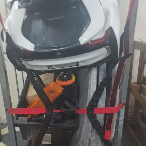 APPROXIMATELY 15 ASSORTED HOUSEHOLD PRODUCTS TO INCLUDE RIDE ON CAR, SCOOTER, OUTDOOR LIGHT ETC