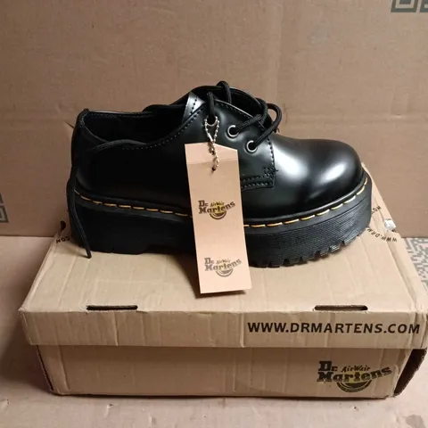 BOXED PAIR DR. MARTENS 1461 QUAD BLACK LEATHER SHOES – UK 5