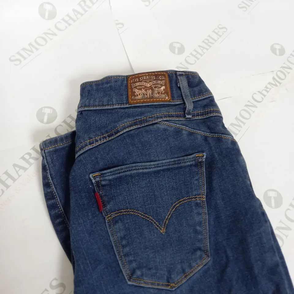 BOYS LEVIS STRAUSS BLUE DENIM JEANS SIZE 28