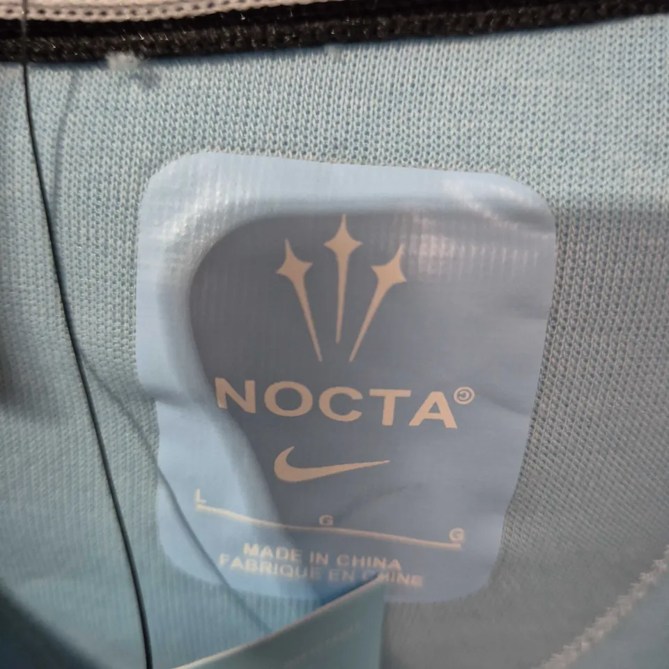 NIKE NOCTA MEN'S HOODED ZIP JACKET – LIGHT BLUE, SIZE L