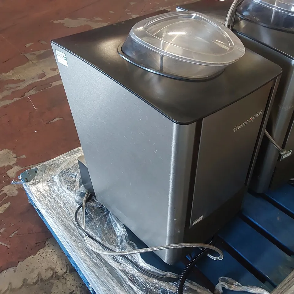 THERMOPLAN BLACK AND WHITE ONE- AUTOMATIC COFFEE MACHINE