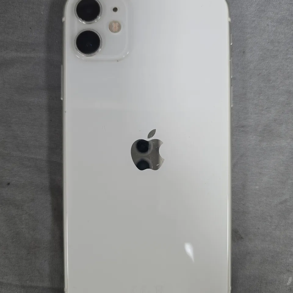 APPLE IPHONE 11 (64GB) - A2221
