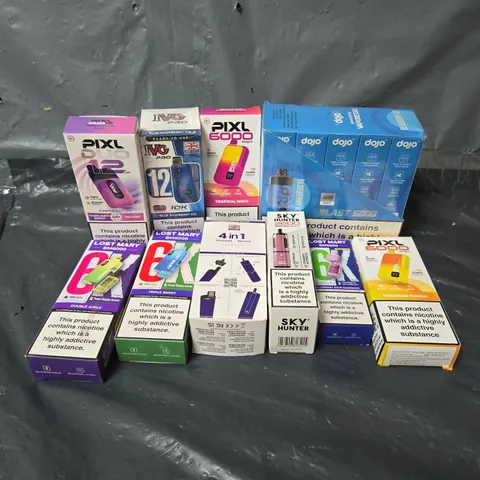 APPROXIMATELY 25 ASSORTED E-CIGARETTE & VAPING ITEMS IN VARIOUS BRANDS TO INCLUDE PIXL 6000, DOJO BLAST 6000, LOST MARY BM6000, ETC - COLLECTION ONLY