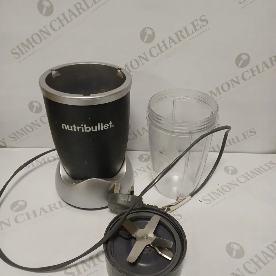 NUTRIBULLET 600 SERIES HIGH SPEED BLENDER