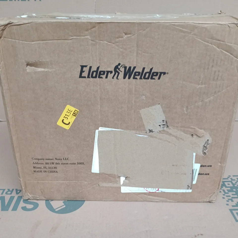 ELDER WELDER HIDDEN SAFE WITH PAINTING COVER BOXED