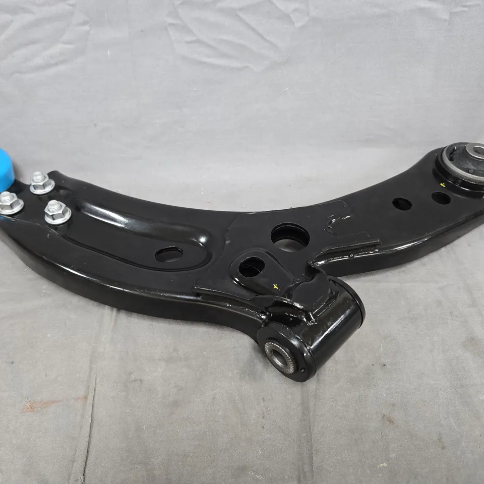 RIGHT SUSPENSION TRACK CONTROL ARM