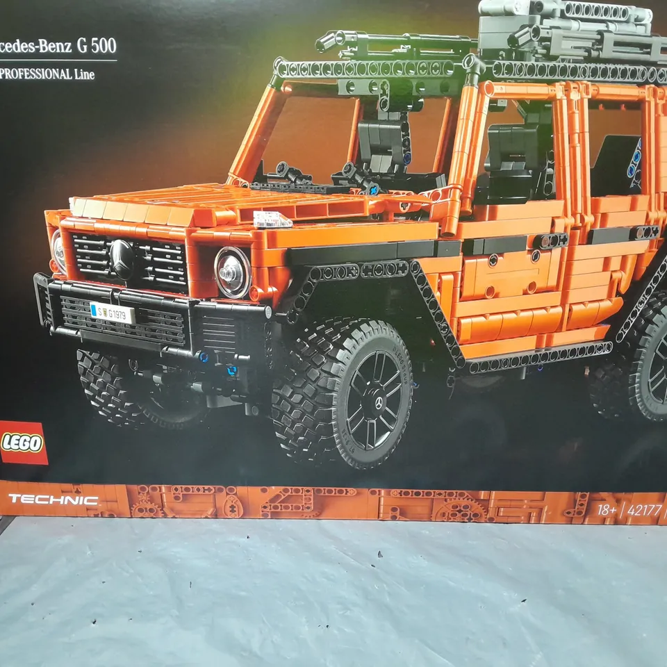 LEGO TECHNIC MERCEDES-BENZ G 500 PROFESSIONAL LINE 42177