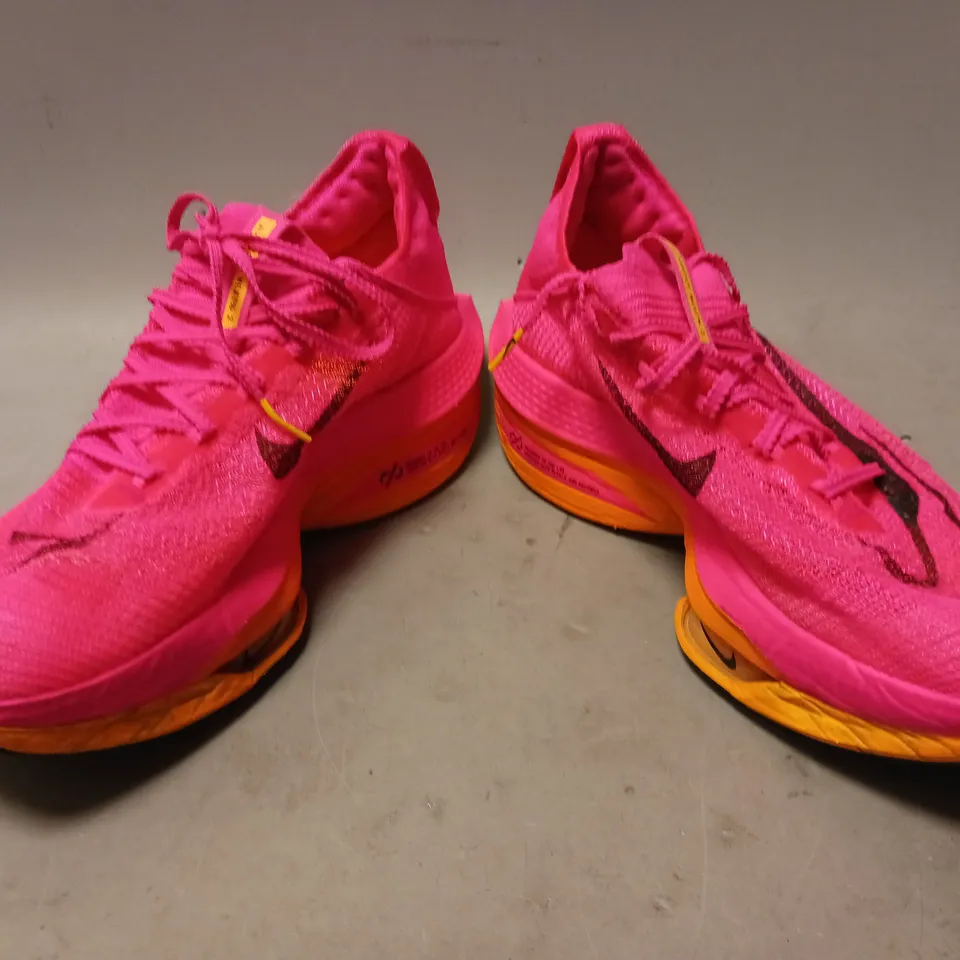 PAIR OF NIKE AIR ZOOM X SHOES IN HOT PINK/ORANGE UK SIZE 8