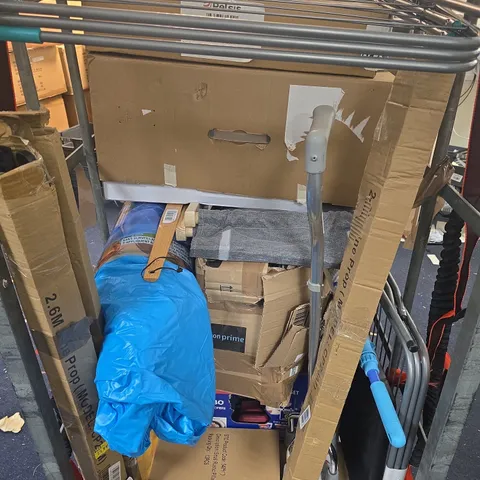 CAGE OF APPROXIMATELY 10 ASSORTED HOUSEHOLD ITEMS TO INCLUDE CLOTHES AIRER, ETC - COLLECTION ONLY