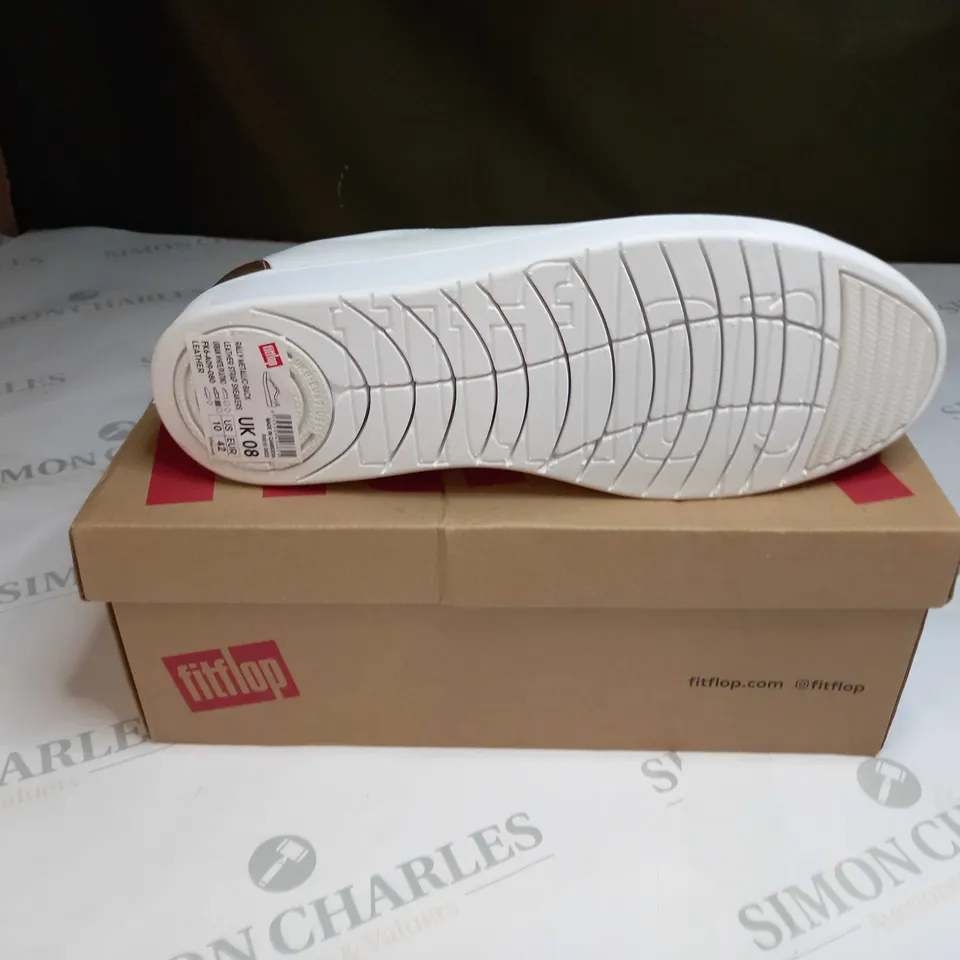 BOXED PAIR OF FIT FLOP RALLY METALLIC BACK LEATHER STRAP SNEAKERS IN WHITE - UK 8