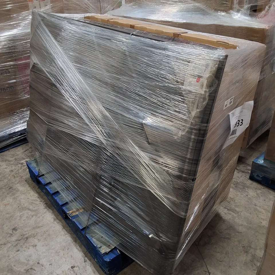 PALLET CONTAINING 5 ASSORTED DAMAGED TVS