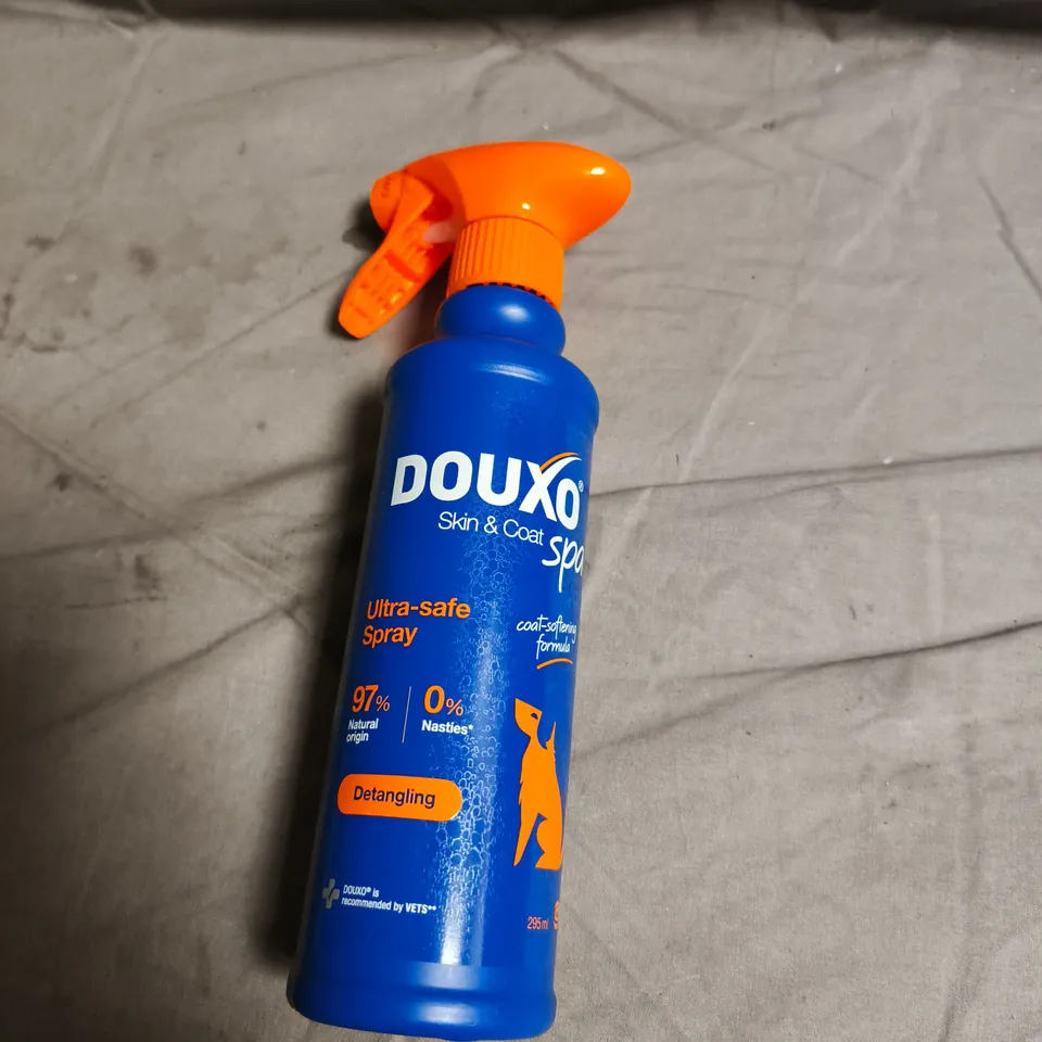 DOUXO SKIN & COAT ULTRA-SAFE SPRAY FOR DOGS - 295 ML