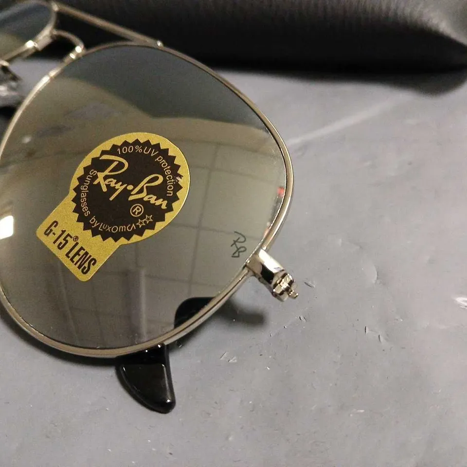 BOXED PAIR OF RAY BAN GLASSES WITH REFLECTIVE G-15 LENS IN CASE