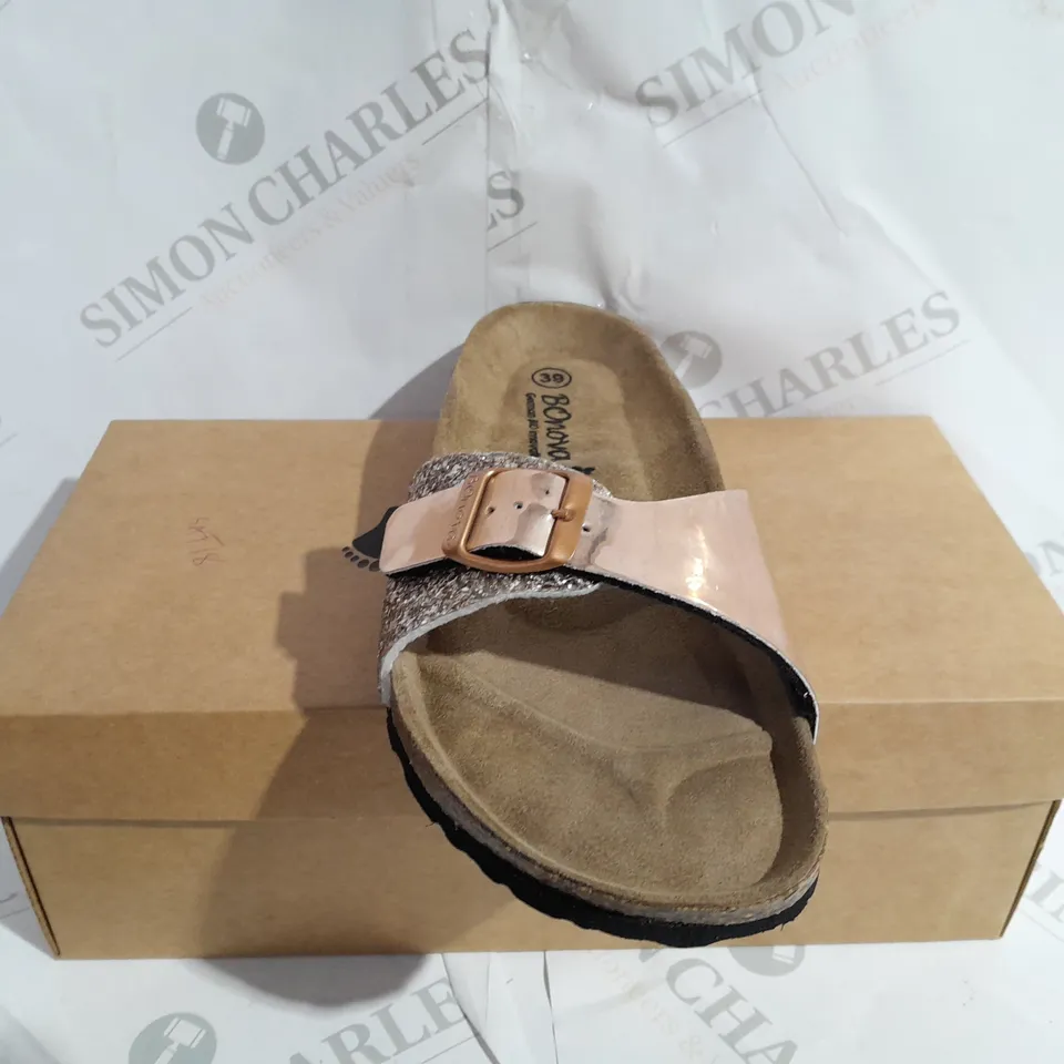 BOXED BONOVA PLATFORM SANDAL - SIZE 6