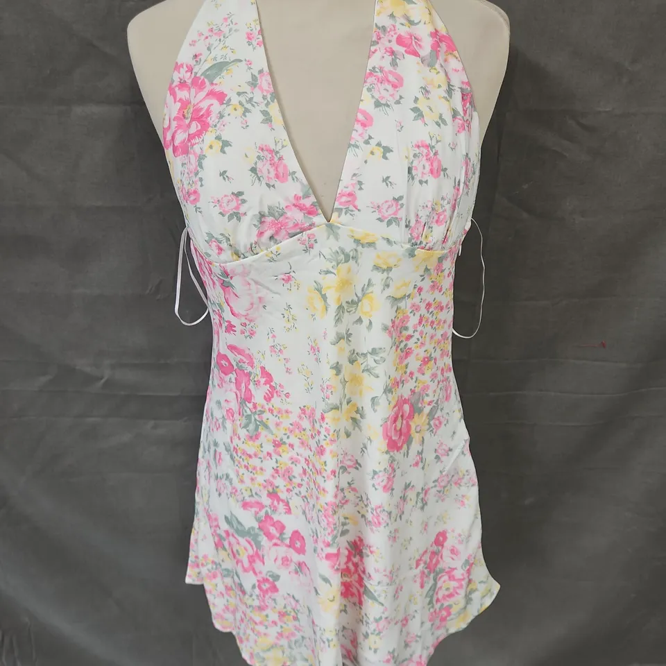 HOLLISTER HALTERNECK MINI DRESS IN PINK/YELLOW FLORAL SIZE S