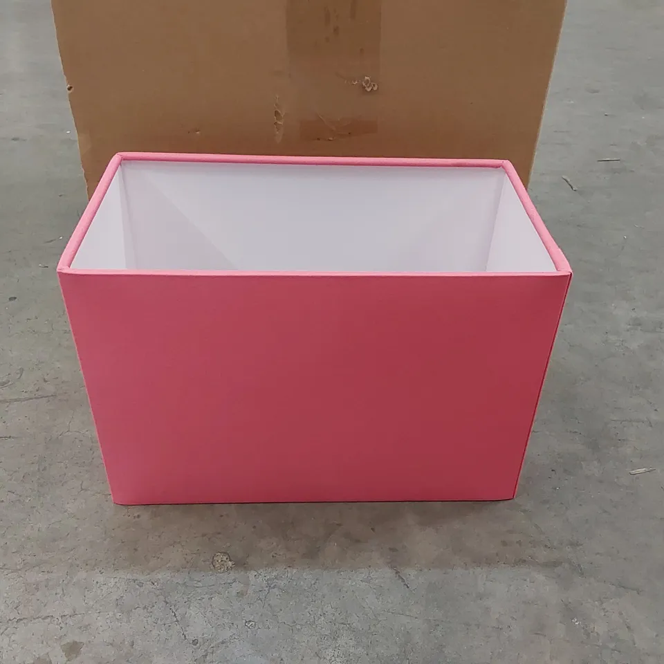 BOXED COTTON RECTANGULAR LAMP SHADE - SCREW ON (1 BOX)
