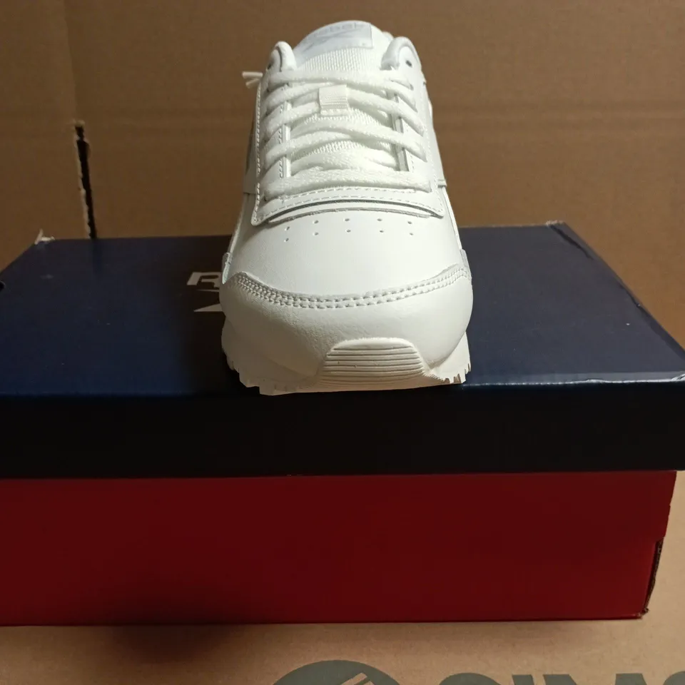 BOXED PAIR OF REEBOK ROYAL GLIDE RUNNING SHOES – WHITE, UK 3.5