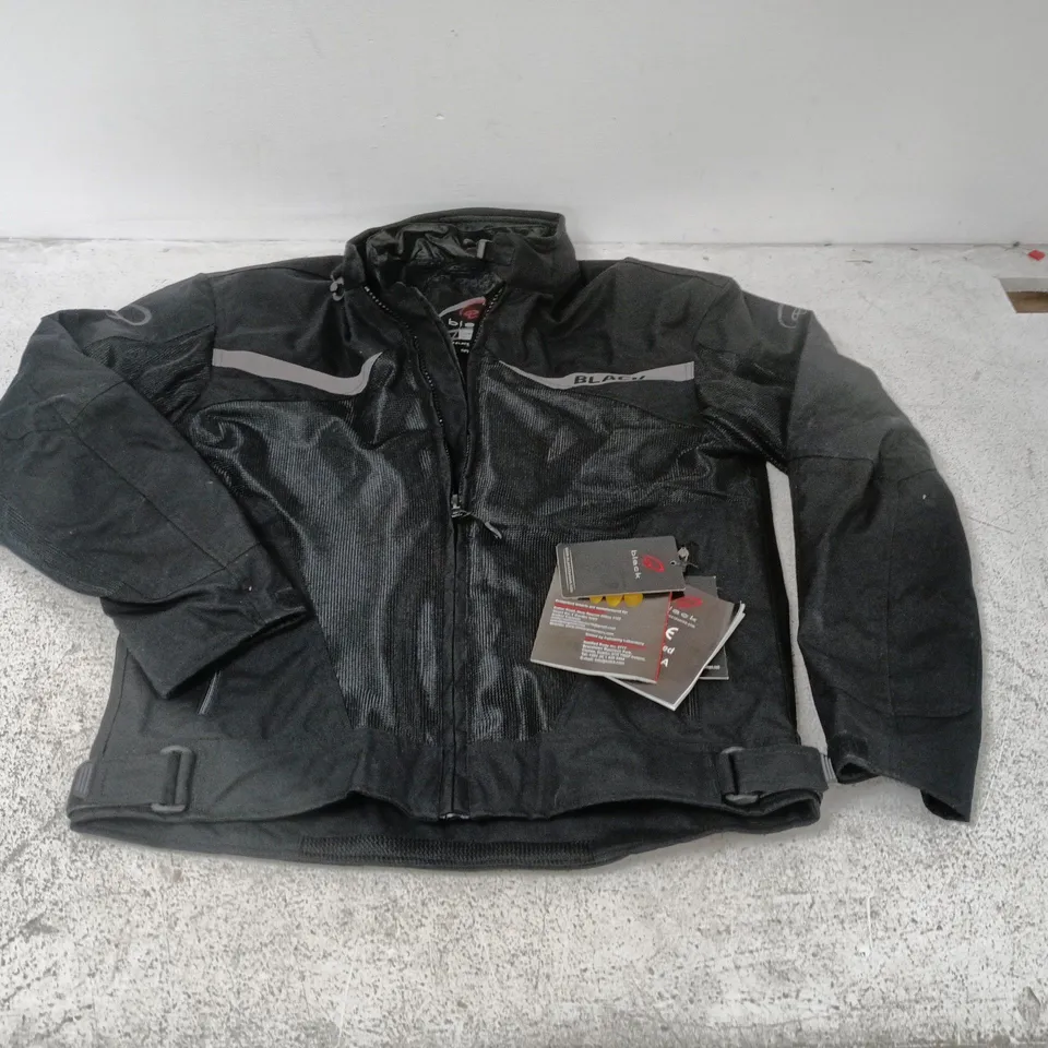 BLACKS TADING PROTECTIVE MOTOR CYCLE JACKET IN BLACK - L