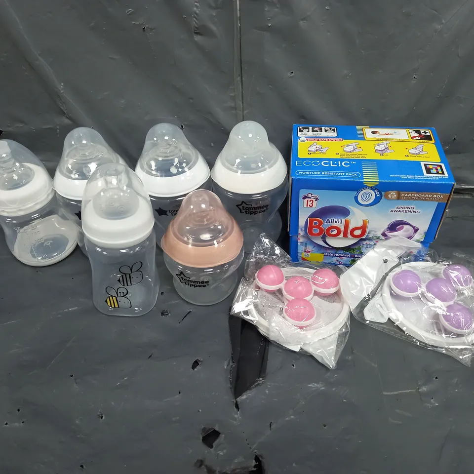 BOX OF ASSORTED HOUSEHOLD ITEMS TO INCLUDE TOMMEE TIPPEE BOTTLES AND WASHING TABLETS
