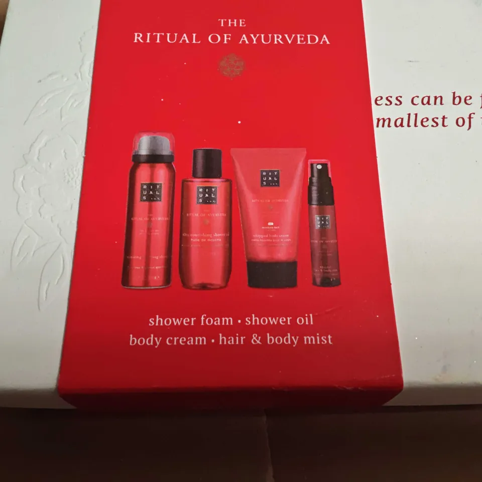 RITUALS THE RITUAL OF AYURVEDA GIFT SET – SHOWER FOAM, SHOWER OIL, BODY CREAM & HAIR & BODY MIST