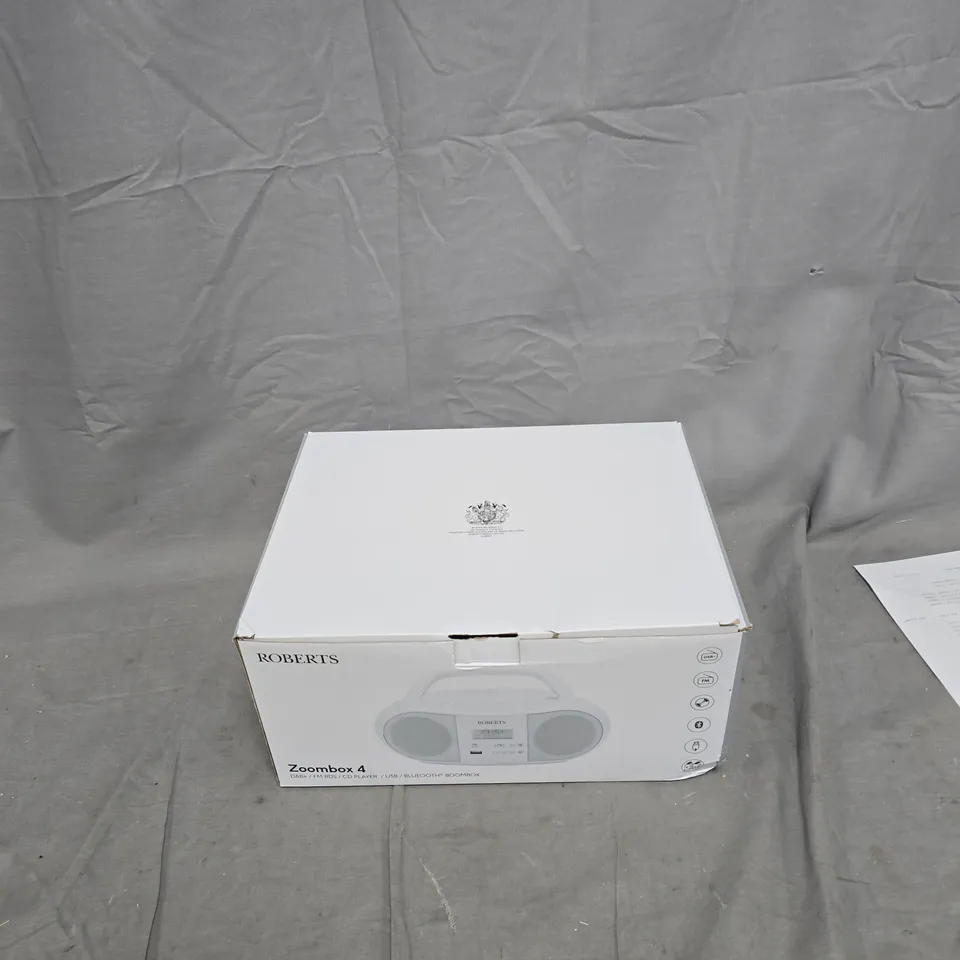ROBERTS ZOOMBOX 4 DAB RADIO WITH CD PLAYER