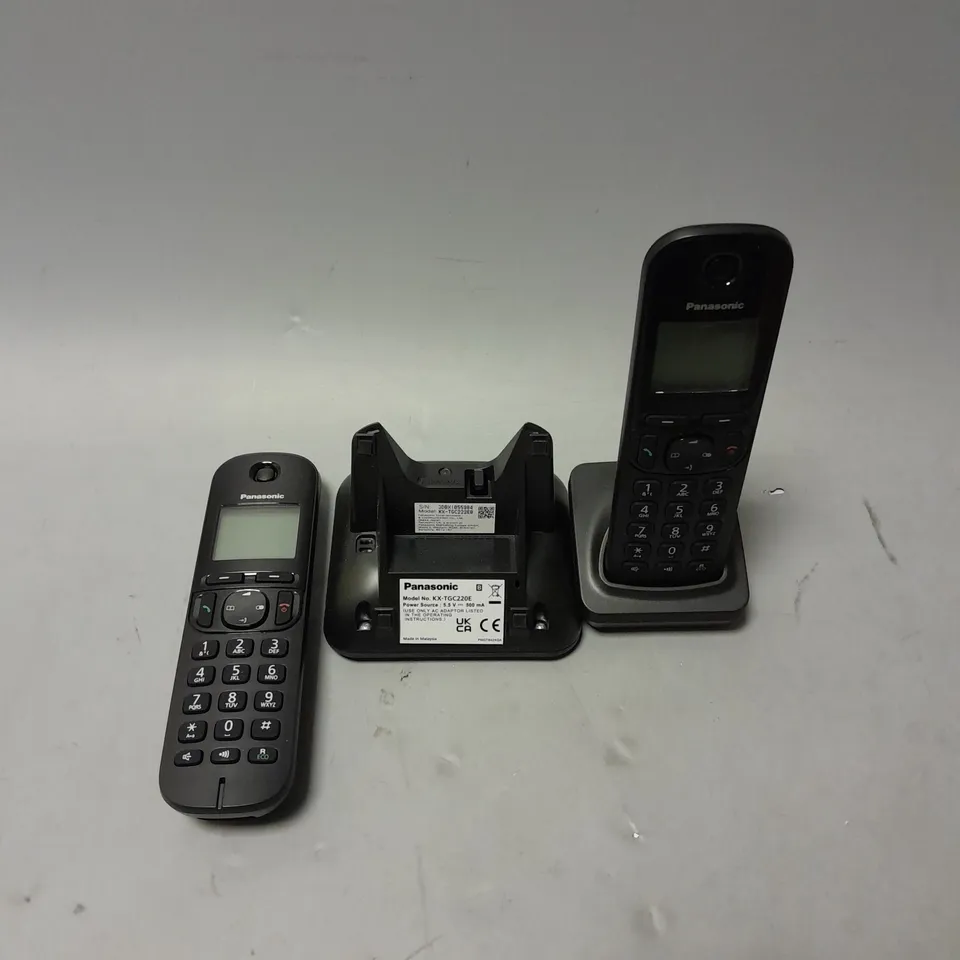 BOXED PANASONIC KX-TGC222 DIGITAL CORDLESS ANSWERING SYSTEM 