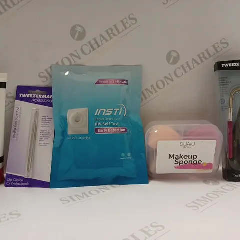 BOX OF APPROX 20 ASSORTED HEALTH AND BEAUTY ITEMS TO INCLUDE - TWEEZERMAN PROFESSIONAL BLACKHEAD REMOVER - TWEEZER MAN FACIL HAIR REMOVER - NATURE RANGE JOINT EASE ECT