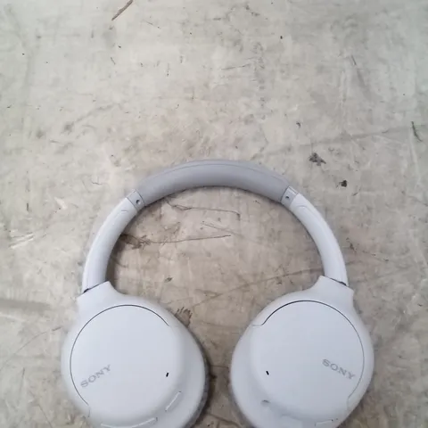 BOXED SONY GREY WIRED HEADPHONES
