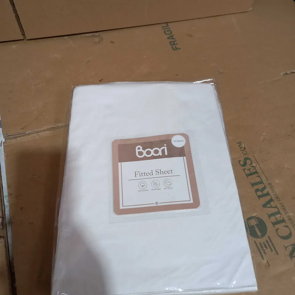 BOORI FITTED SHEET FOR A COT BED 