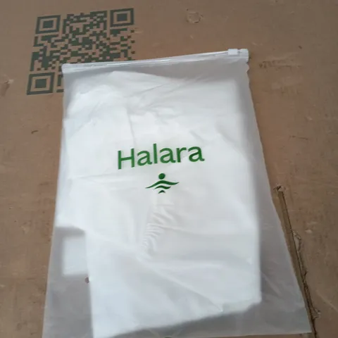 HALARA WHITE SKIRT, SIZE M