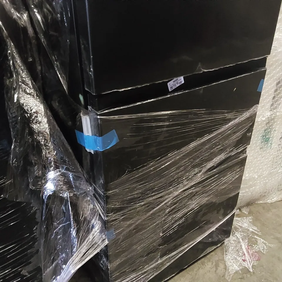 HISENSE RM469N4AFEUK 200CM HIGH 60/40 FROST FREE FRIDGE FREEZER - BLACK GLOSS - E RATED