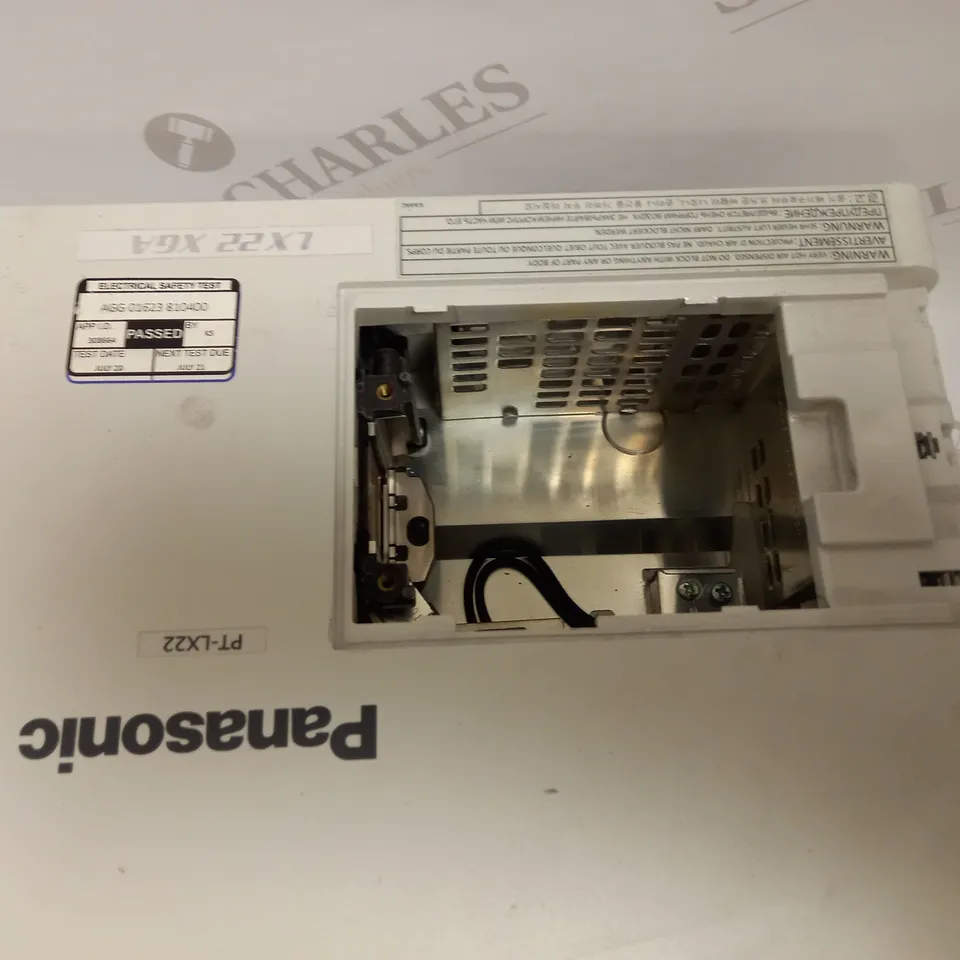 PANASONIC PT-LX22 PROJECTOR
