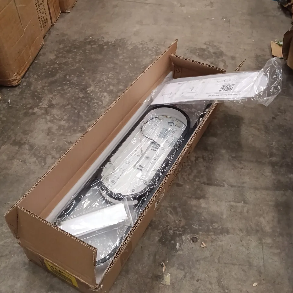 BOXED CEILING LIGHT - BLACK (1 BOX)
