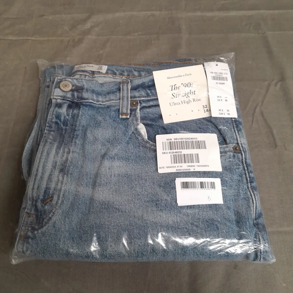 SEALED ABERCROMBIE & FITCH THE 90S STRAIGHT ULTRA HIGH RISE - 32/14S